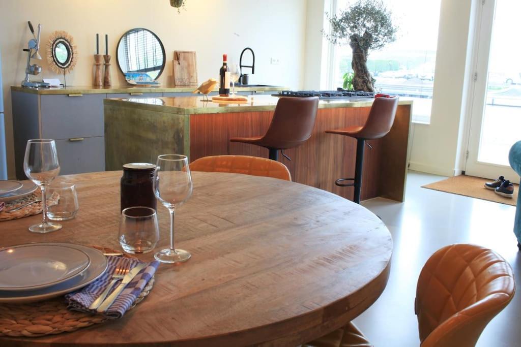 Luxury Harbour Suite With Private Parking لوستريشْت المظهر الخارجي الصورة